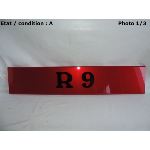 Plaque décorative arrière rouge "R9"